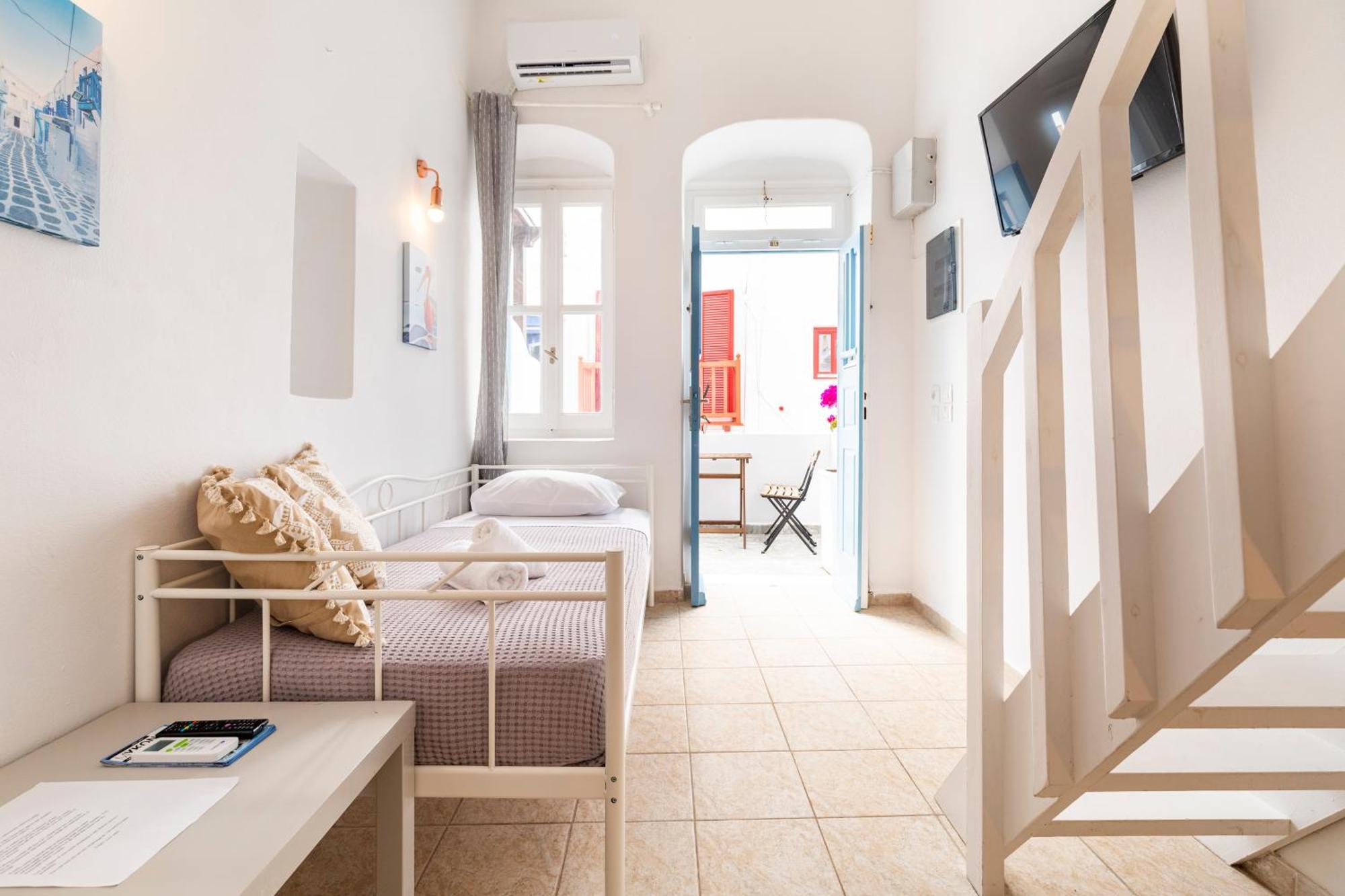 Elenitas Studio In Mykonos Town Exterior photo